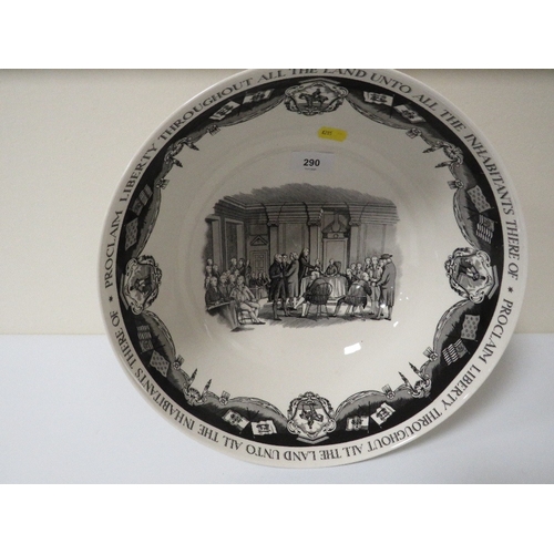 290 - A Wedgwood 'The Philadelphia Bowl'