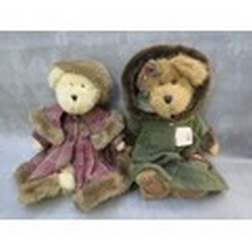 334 - A COLLECTION OF VINTAGE BOYD COLLECTORS BEARS, varying sizes to include Granny B.Bear, Nadia Berrima... 