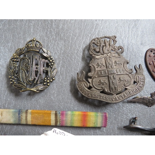 172 - A QUANTITY OF MISCELLANEOUS BADGES, to include Australia R.A.F. cap and w prop badges, a Victorian C... 