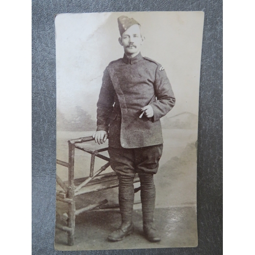 193 - A ROYAL FLYING CORPS BADGE COLLECTION IN FRAME, to include shoulder titles, cap and collar badges an... 