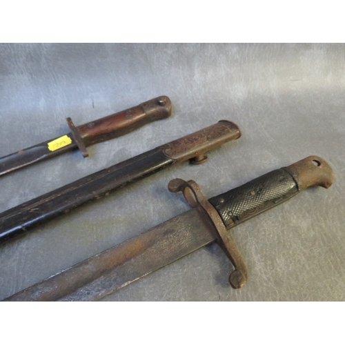 368 - BRITISH 1907 PATTERN BAYONET (LACKING SCABBARD), along with a French 19th century bayonet A/F (2)