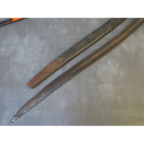 368 - BRITISH 1907 PATTERN BAYONET (LACKING SCABBARD), along with a French 19th century bayonet A/F (2)