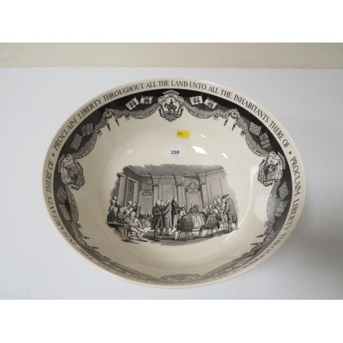 336 - A Wedgwood 'The Philadelphia Bowl'