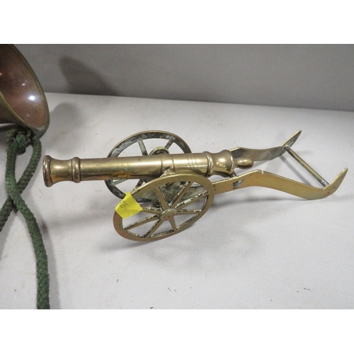 328 - A vintage bugle