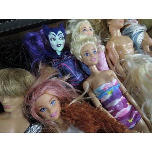 169 - A tray of Barbie dolls along with other similar assorted dolls