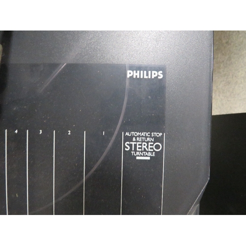 249 - A Phillips stacking stereo system with speakers