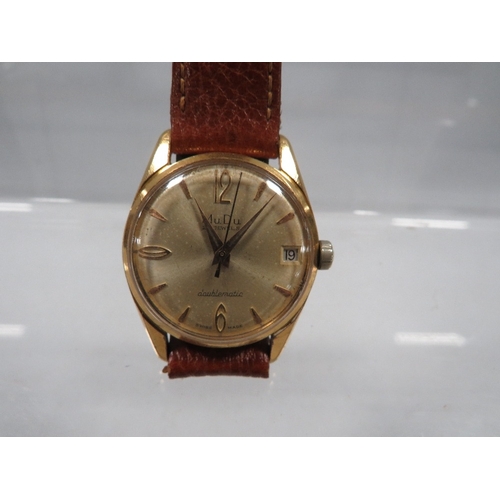 332 - A vintage Mu-Du Doublematic men's wristwatch