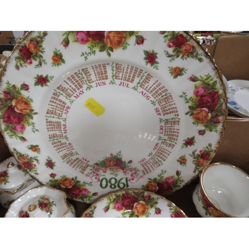 126 - A tray of Royal Albert Old Country Roses tea ware etc - majority seconds