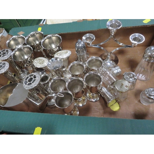 127 - Two trays of collectables to include silver plated ware