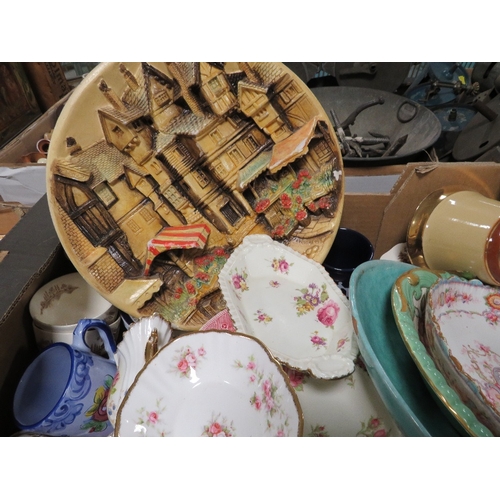 191 - Four trays of assorted ceramics and collectables to include a mottled glass lampshade