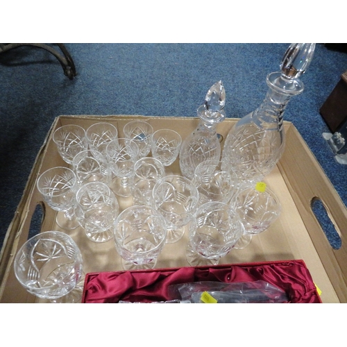 203 - A small tray of assorted ceramics together with a small tray of assorted glassware