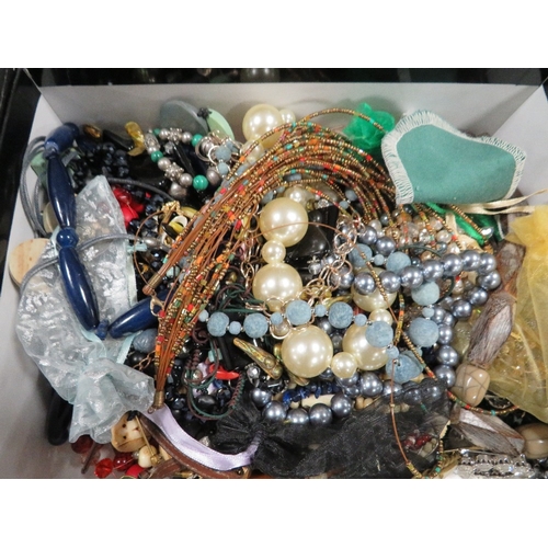 386 - An assortment of costume jewellery