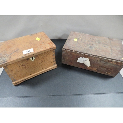 395 - Two boxes containing vintage and antique keys