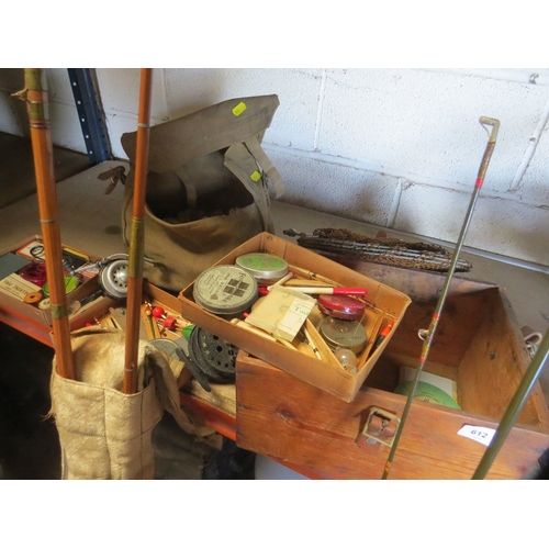 612 - A small selection of vintage fishing equipment