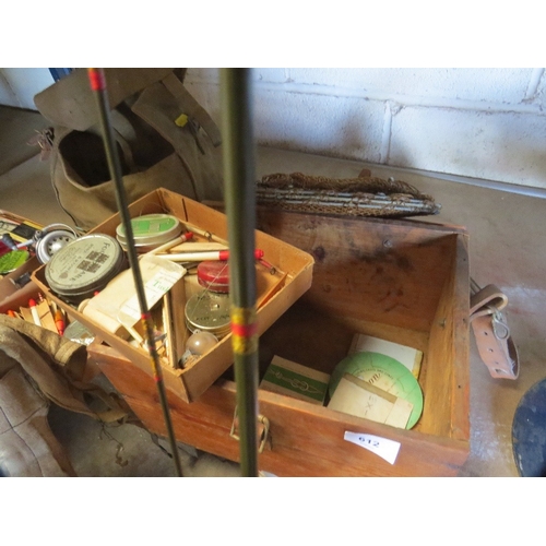 612 - A small selection of vintage fishing equipment