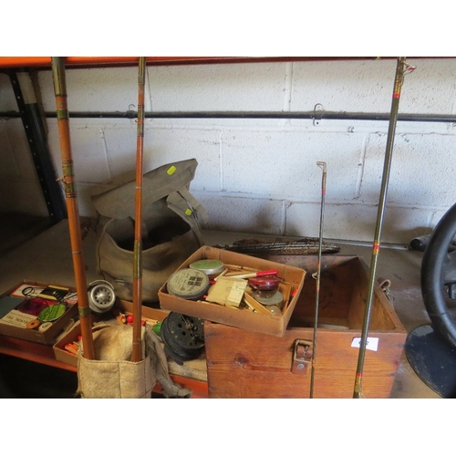 612 - A small selection of vintage fishing equipment