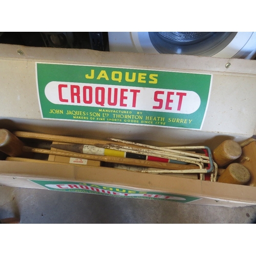 622 - A boxed Jaques croquet set