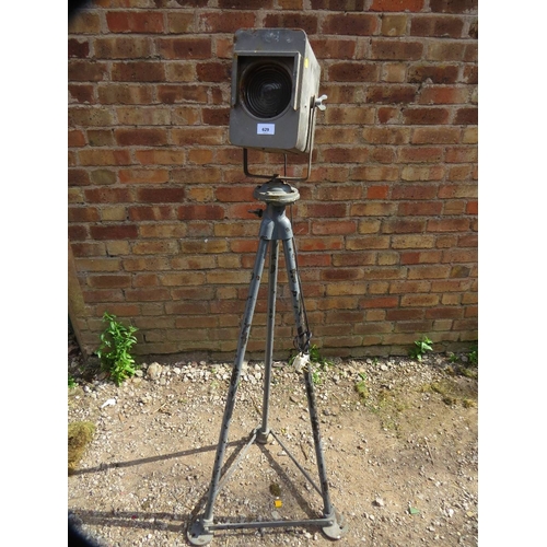 629 - A vintage film set style tripod light