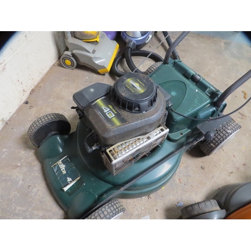 635 - A Sprint 40 petrol mower - missing grass box