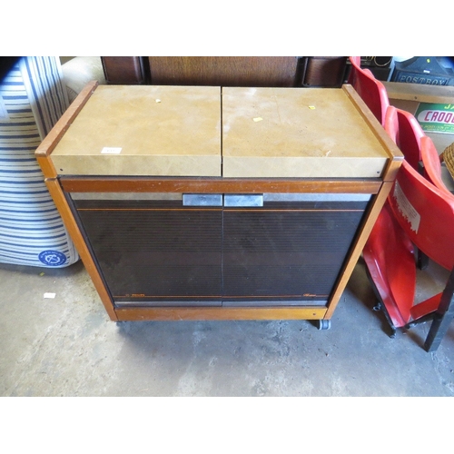 637 - A Phillips Hostess trolley