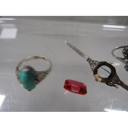 346 - Two antique brooches and two rings