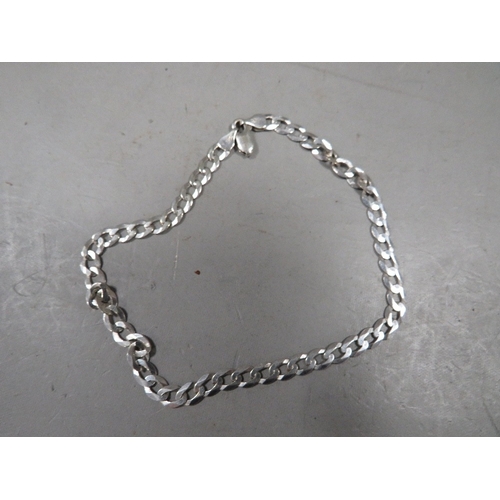 357 - A hallmarked 9 carat white gold bracelet A/F