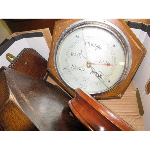 159 - A tray of assorted barometers A/F