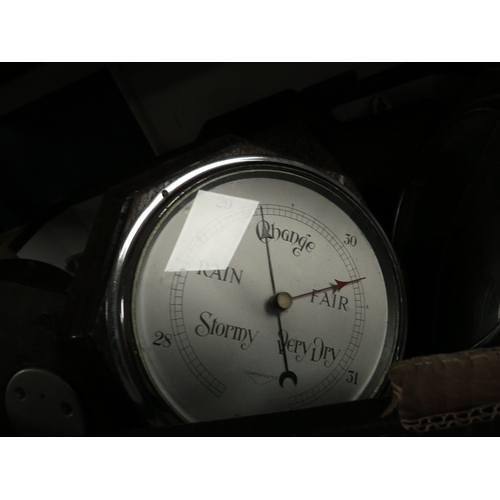 159 - A tray of assorted barometers A/F