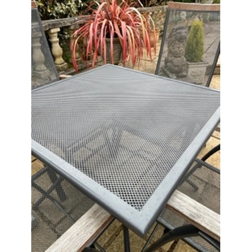 651 - A 'Jutlandia' folding garden chairs and table set