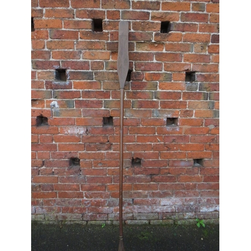 251 - AN ANTIQUE 19TH CENTURY ANGOLA CHOKWE TRIBAL ART PADDLE CLUB / STAFF, with studded decoration. (Prov... 