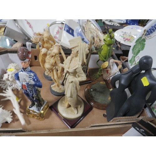 176 - Two trays of assorted figures to include capodimonte style figures