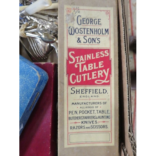 149 - A tray of assorted silver plated ware etc to include a four piece hammered finish coffee service on ... 