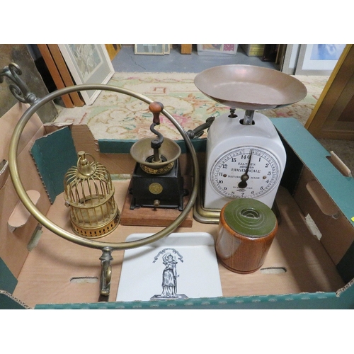 143 - A tray of collectables to include a coffee grinder etc