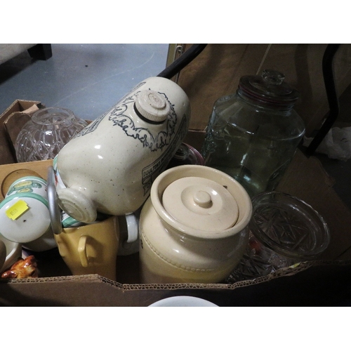 147 - Two trays of assorted kitchenalia to include T. G. Green rolling pin etc
