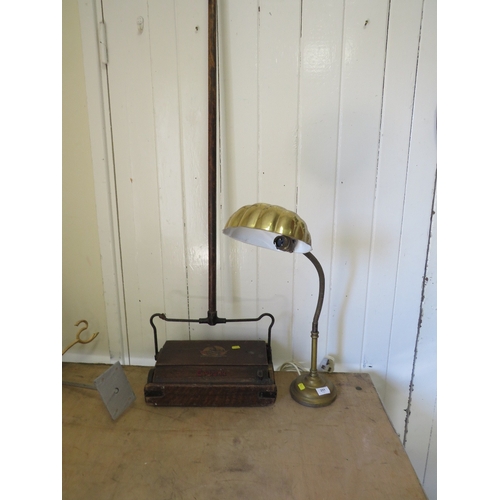 Lot 251       