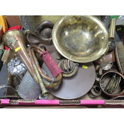 60 - Two trays of assorted metal ware to include a military bugle, copper kettle etc (2)