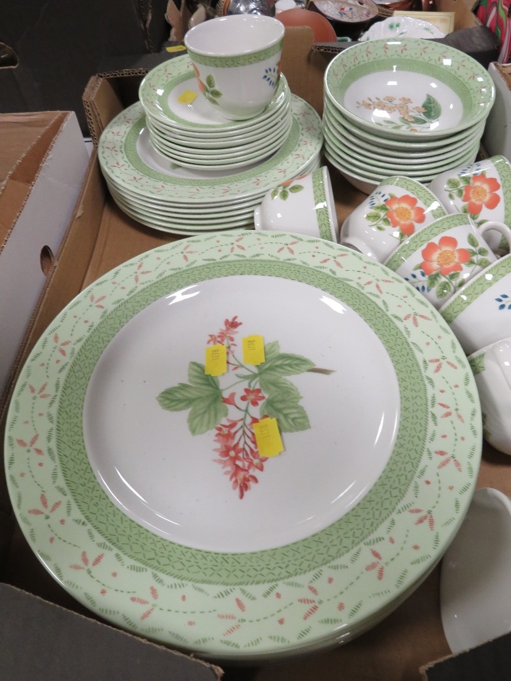 A tray of Johnsons Bros floral example tea and dinnerware