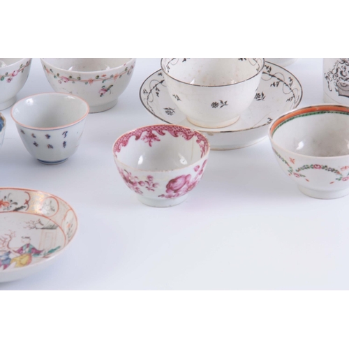 112 - A COLLECTION OF MAINLY 18TH CENTURY NEW HALL TYPE PORCELAIN TEA BOWLS AND SAUCERS including some Ori... 