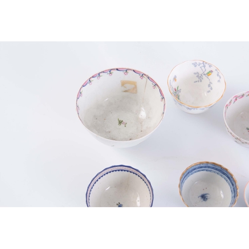 112 - A COLLECTION OF MAINLY 18TH CENTURY NEW HALL TYPE PORCELAIN TEA BOWLS AND SAUCERS including some Ori... 