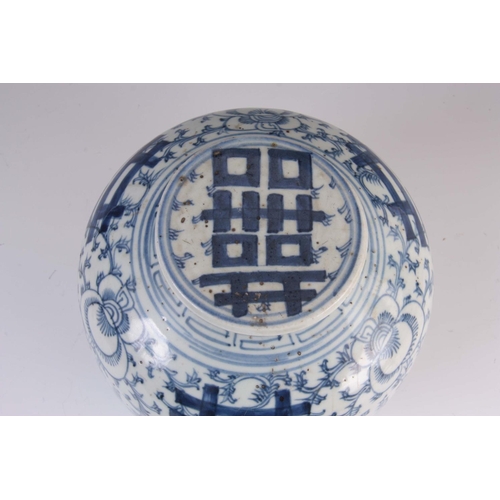 168 - A CHINESE JIAQING PERIOD BLUE AND WHITE PORCELAIN LIDDED GINGER JAR, in leafy design with double hap... 