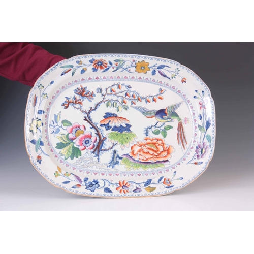 60 - AN EARLY/MID 19TH CENTURY DAVENPORT STONE CHINA SERVING DISH / PLATE with colourfully decorated orie... 