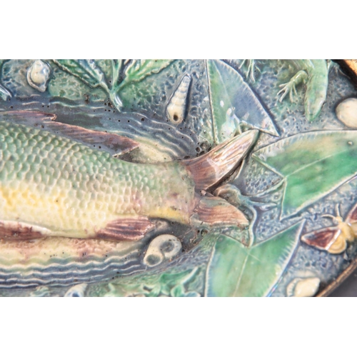 71 - A 19TH CENTURY FRENCH RENOLEAU PALISSY MAJOLICA OVAL FISH PLATTER with relief moulded trout having a... 