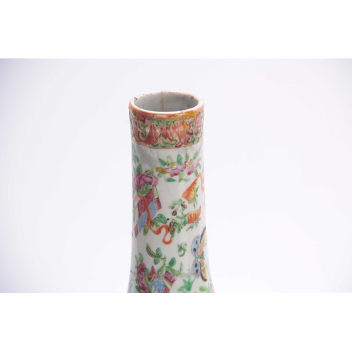 160 - AN 18TH CENTURY CHINESE CANTON BOTTLE NECK VASE decorated with garden scenes and floral decoration (... 