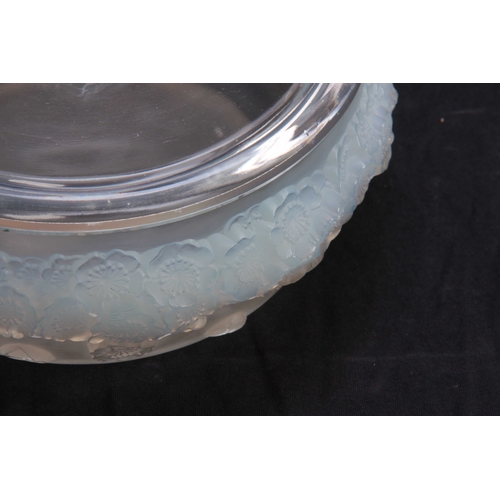 26 - R. LALIQUE. FRANCE  A GOOD EARLY 20TH CENTURY LARGE OPALESCENT BOWL AND COVER 