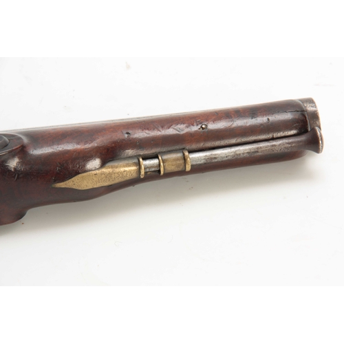 274 - A 1796 PATTERN BRITISH HEAVY DRAGOON OFFICERS FLINTLOCK PISTOL with walnut stock, regulation brass m... 