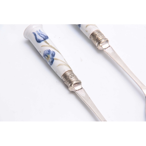 58 - A PAIR OF SILVER PLATED MACINTYRE MOORCROFT FLORIANWARE SALAD SERVERS with blue flower and leaf spra... 