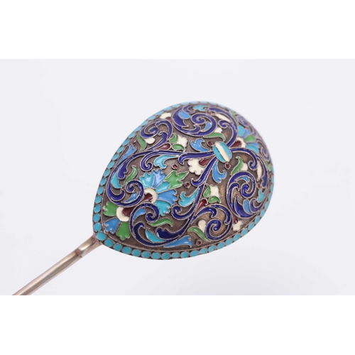 449 - A RUSSIAN CLOISONNE ENAMEL AND SILVER GILT SPOON, Gustav Klingert, Moscow, Russia, stamped - Moscow ... 