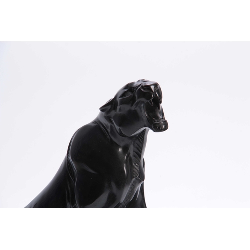 480 - LOUIS - ALBERT CARVIN (1875-1951). A STYLISH ART DECO BRONZE SCULPTURE OF A WOUNDED PANTHER mounted ... 