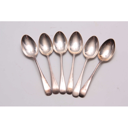 558 - A SET OF 6  GEORGE V PLAIN OLD ENGLISH PATTERN SILVER TEASPOONS Sheffield 1922 106gms