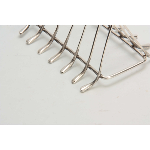 569 - A SILVER PLATED NOVALTIY GOLF CLUB TOASTRACK with crossed over drivers - numbered 2819 14cm wide 10c... 